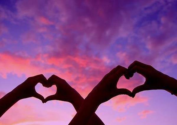 ky.com|
FIFAOL4：现役第一中后卫 哪个版本的利物浦名将综合实力最强？(图4)