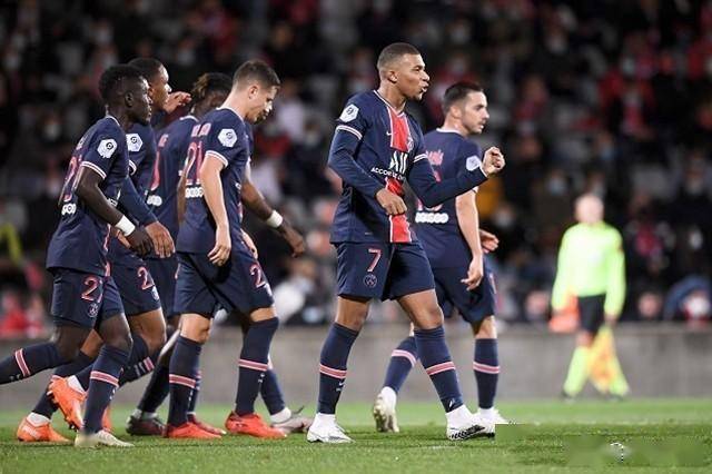 ‘kycom’
5大联赛冠军仅1队不败！3大权门卫冕难度大升 拜仁+巴黎反弹(图2)